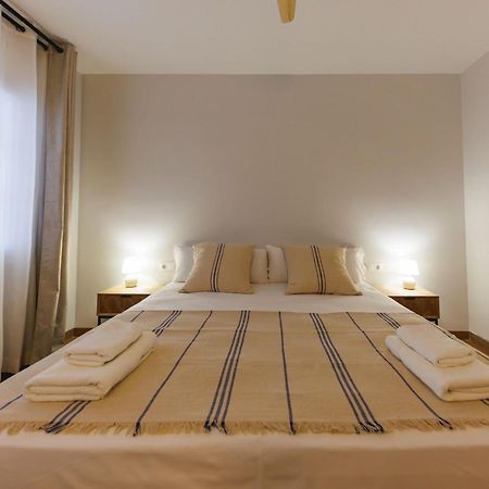 Bravissimo Figuerola, Spacious 3-Bedroom Apartment Girona Ngoại thất bức ảnh