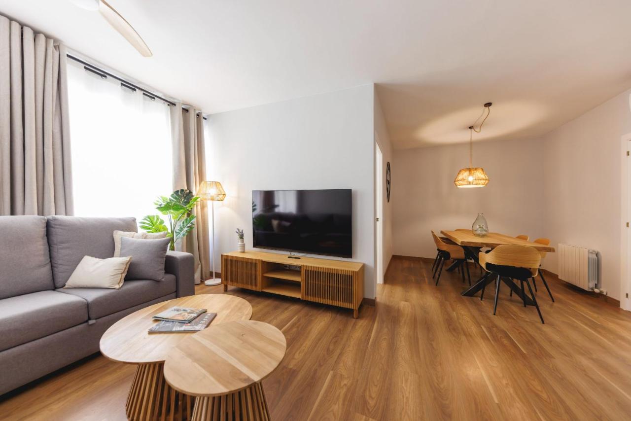 Bravissimo Figuerola, Spacious 3-Bedroom Apartment Girona Ngoại thất bức ảnh